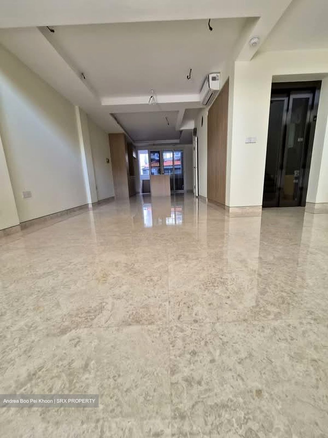 Opera Estate (D15), Terrace #598171231